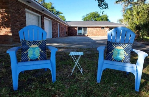 Tybee Island House | Unwind and relax in this quiet marsh oasis on Tybee Island