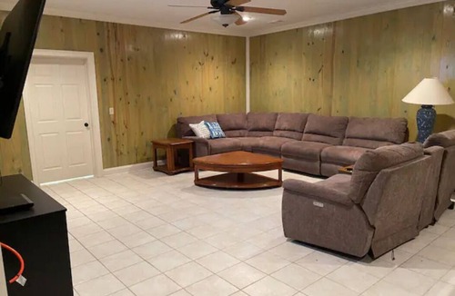 Lincolnton Cabin | Unwind with the whole family at this serene 5-bedroom cabin retreat