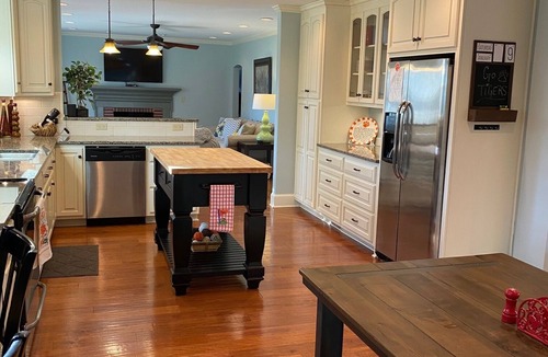 Clemson House | Updated 4 bed/3 bath home within walking distance to CU's campus & Death Valley