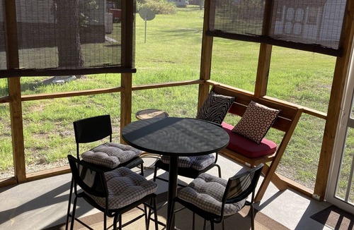 Winterville House | Updated bungalow with screened in porch in rear.