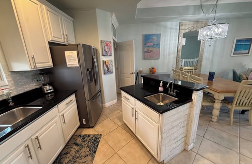 Bay Esplanade House | UPDATED! Clearwater Beach Townhome - Rooftop spa, beach views, private elevator