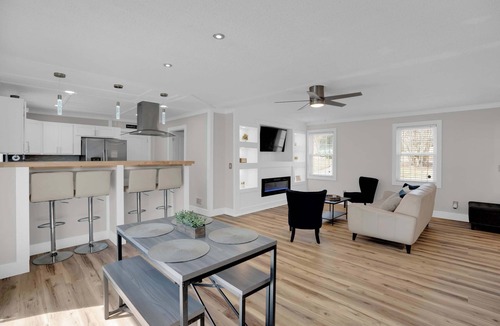 St. Andrews Apartment | Updated, Coffee Bar, 4 TVs, Minutes To I20 & I26