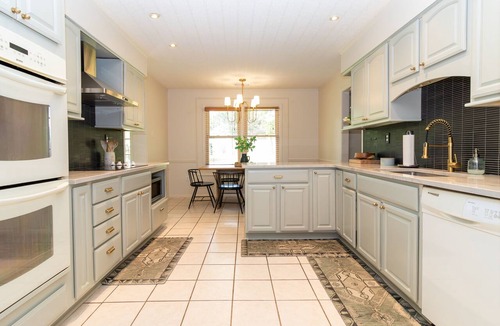 Germantown House | Updated Home in Germantown - Huge Fenced Yard & Dual Office Spaces - 30 day min