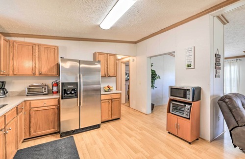 Minnesott Beach House | Updated Home Near Neuse River Fishing & Boating