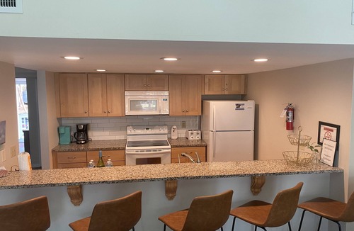 Ocean Ridge House | Updated Lagoon View TH, 3 BR, 2.5 BA, Sleeps 8-Amenities Pass Included-Golf Cart