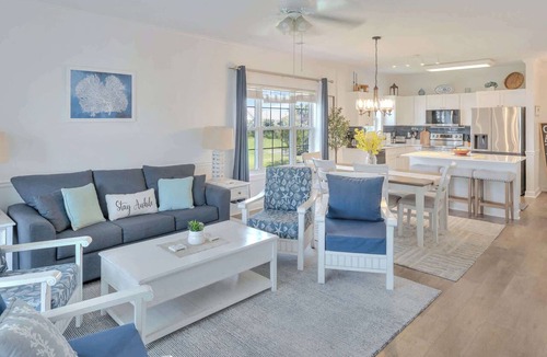 Socastee Condo | Updated Large 2BR in Azalea Lakes, Pools, PondView