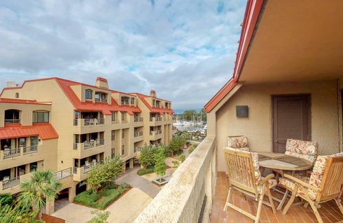 Shelter Cove Villa | Updated Villa within Shelter Cove Harbour!