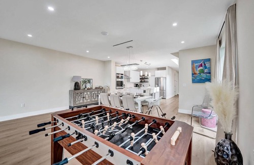 Lake Ridge House | Upscale 4 Bdrm Retreat - Mins to Las Olas Beach