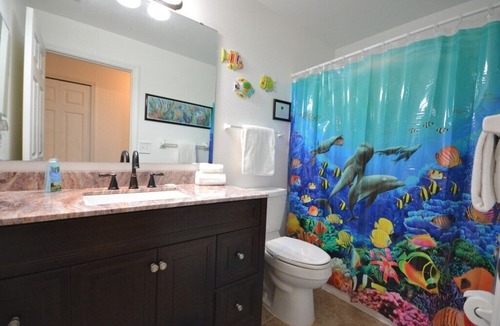 Westridge House | Upscale 4 Bed 2 Bath House - Located near the best attractions in Orlando