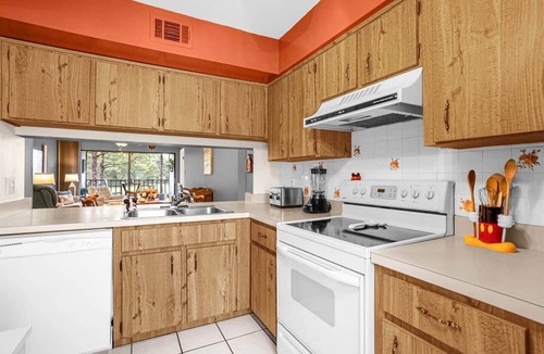 Ventura Apartment | Upstay Golfer's Retreat w Patio at Ventura Resort