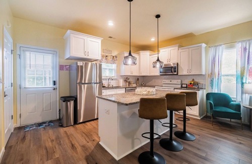 Paw Creek House | Uptown Charlotte 3BR | Grill + Fire Pit