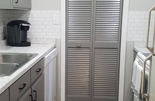 Greenwood Apartment | Uptown Near Self Regional Hospital and Lander Univ