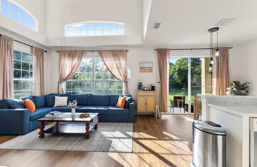 Windwood Bay House | Vacation Home with Private Guest Suite Near Disney