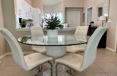 Ole Condo | Vacation in Paradise. New Kitchen, New bedroom furniture.
