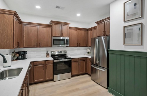 Oak Grove House | Verdant Villa - Monthly Stay - Near USC, Ft Jackson, Lexington, & I-26/I-20/I-77