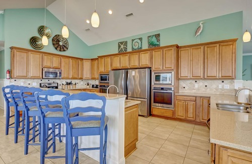 Sneads Ferry House | Very Large Oceanfront/Pool/Elevator/Tiki Bar/-Southern Grace on Topsail Island