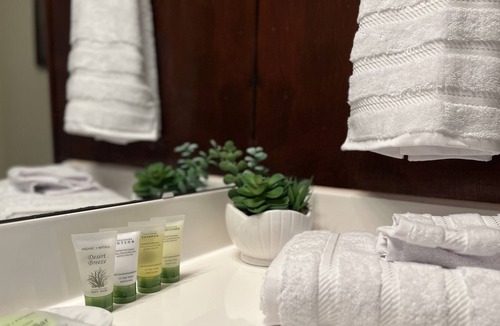Holly Springs Apartment | Vibrant 2 BR Apt in Holly Springs Near Raleigh, NC
