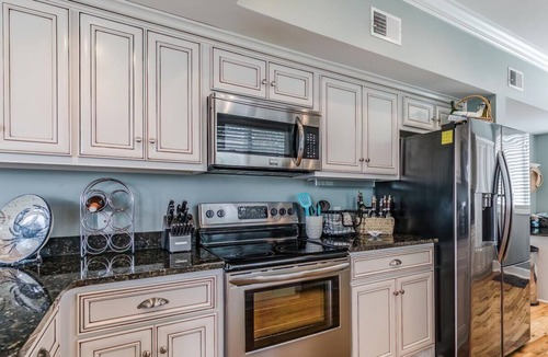 Saint Helena Island House | View the fairways & water all around and a slice of ocean view to boot!