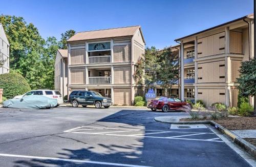 Salem House | Views, Pools & Marina: Lake Keowee Condo!