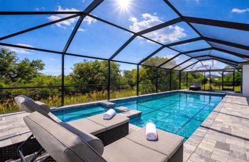 Mariner Villa | Villa Capeside Waterfront Home with Heated Pool & Spa