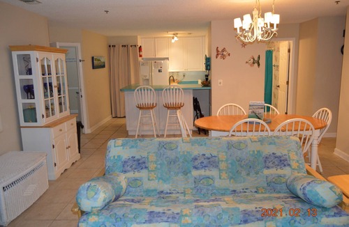 North Topsail Beach Resort | Villa Capriani Resort Ocean Front #2- King SuiteTwo