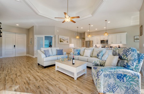 Trafalgar Villa | VILLA GOLFERS HAVEN – HEATED POOL | WATER VIEW | BOAT RENTAL + TOURS VOUCHER INCL.