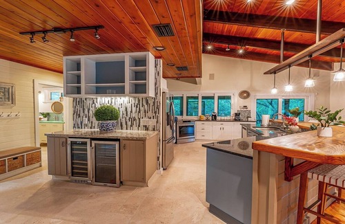 Jensen Beach House | Villa Zephyra, Grand 8BR Villa for Families & Groups