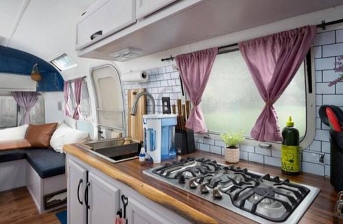 Bayshore House | Vintage Airstream Glamping w/Cowboy Pool Near Wilmington