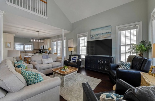 Garden City House | VIP House - Five-bedroom (5th bedroom is an open loft), private pool