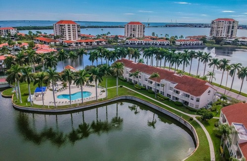 Isla del Sol Condo | Vista Verde W Relax You're on 'Island Time'