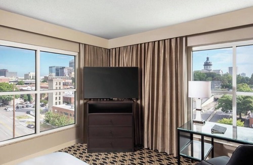 The Vista Hotel | Vivacious Vista District Room