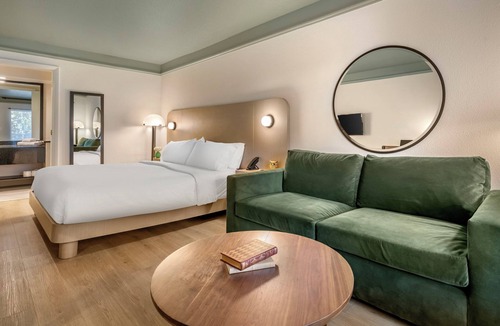 West Kissimmee Hotel | voco Kissimmee Orlando by IHG