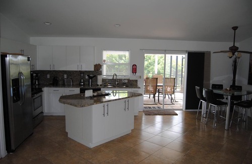 Trafalgar House | VRCC Villa Alegria - quiet and very private