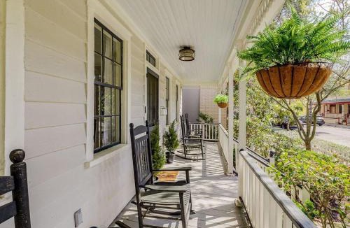 Savannah Victorian District House | Waldburg Cottage