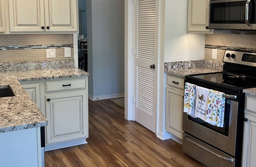 Indian River Shores Condo | Walk to Beach! 2 Bed 2 bath spacious condo