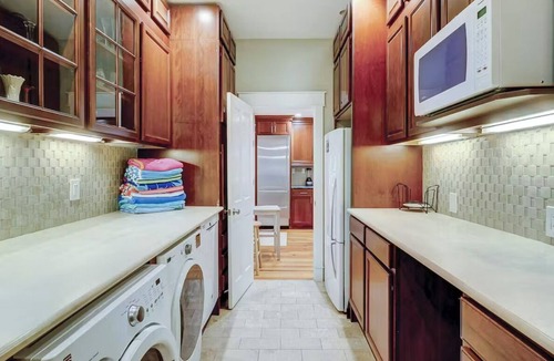 North Forest Beach House | Walk to beach, Coligny shops, heated pool, new furnishings, large yard 070566