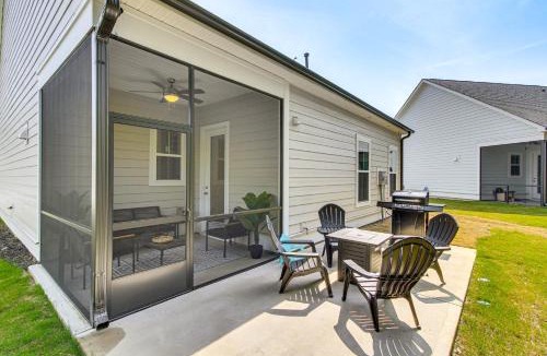 Greenwood House | Walk to Boat Ramp: Lake Greenwood Getaway!