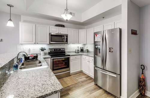 Bluff City Condo | Walk to Bristol Motor Speedway: Retreat w/Pool!