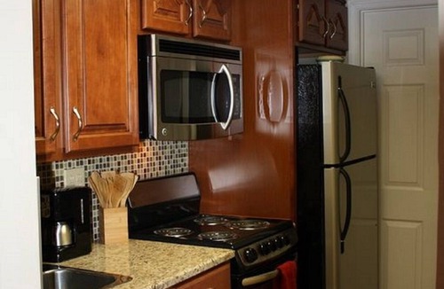 Gatlinburg Condo | Walk to Downtown! Indoor/Outdoor Pool! Free Parking! Reduced Rates for July/Aug!