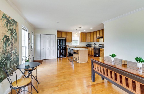 Hampton House | Walk to Dtwn & Campus! Spacious Hampton Home