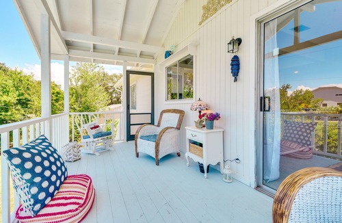 Palmetto House | Walk to Marina: Home w/Pool in Palmetto