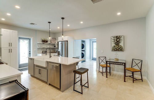 Summerplace House | Walk to Wabasso Beach: Home w/Hot Tub & Bikes