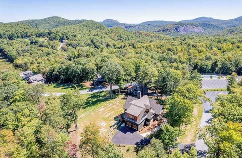 Glenville Apartment | Walk-up apartment with resort amenities: firepit, sports courts & hiking