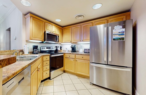 Gatlinburg Condo | Walkable luxury condo w/free attraction tickets, balcony, & jetted tub