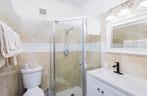 Warm Mineral Springs Hotel | Warm Mineral Springs Motel