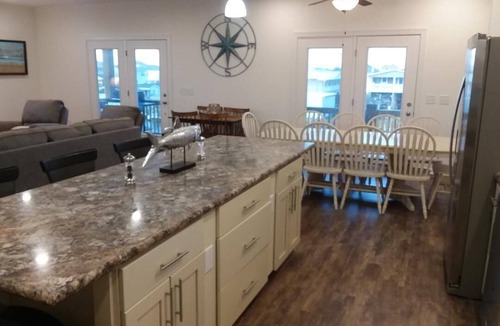 Surf City House | Water Lovers Paradise! New 6 br 4 ba boat ramp and dock on canal. Near ocean