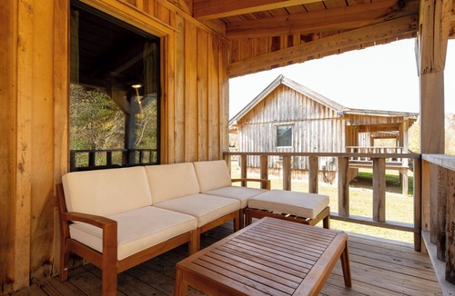 Smithville Cabin | Waterfall Basecamp Cabin, Near Rock Island & Hiking