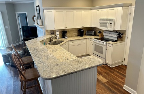 Cornelius Condo | Waterfront 3BR Condo, 1st Floor, Pool and Tennis