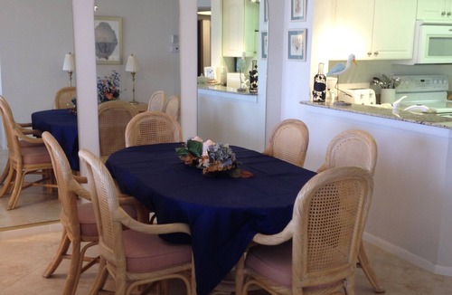 Bayway Isles Condo | Waterfront Boca Ciega Bay with sunset views - 2 BR, 2 Baths