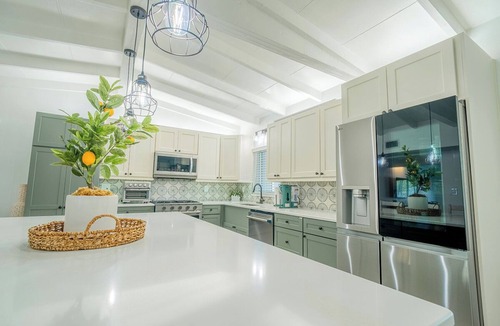 Riviera Bay House | Waterfront Canal Retreat Pool, Dock, 10 Min to DTSP Sleeps 8